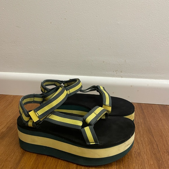 Teva x Opening Ceremony Universal Flatform Sandals - Picture 2 of 4